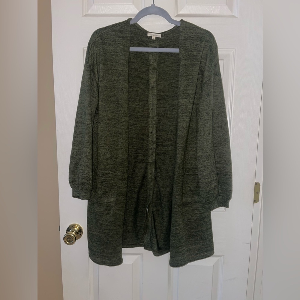 Button back cardigan • size small